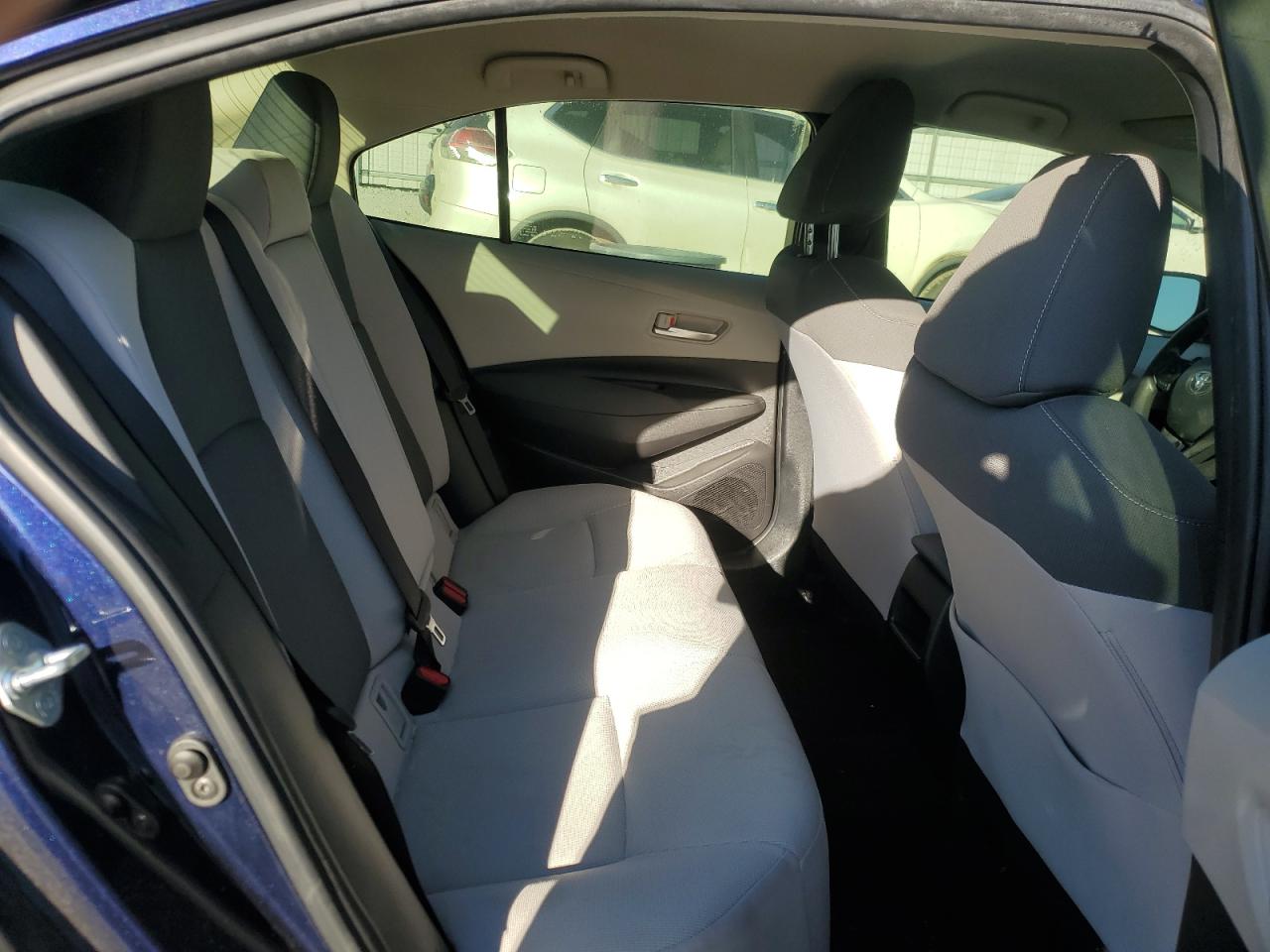 2021 Toyota Corolla Le VIN: JTDEPMAE6MJ185982 Lot: 81898405