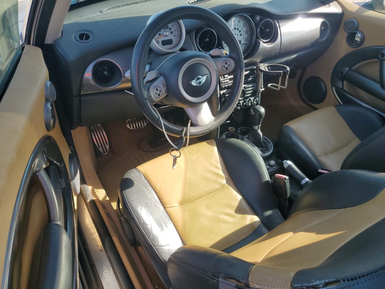 2006 Mini Cooper S VIN: WMWRE33536TJ36483 Lot: 84926995