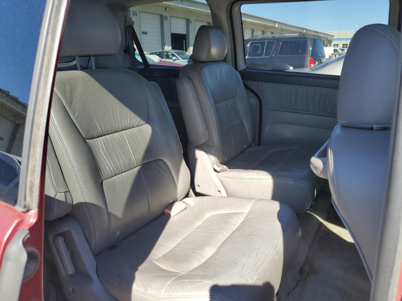 2003 Honda Odyssey Exl VIN: 5FNRL18073B114723 Lot: 85867425