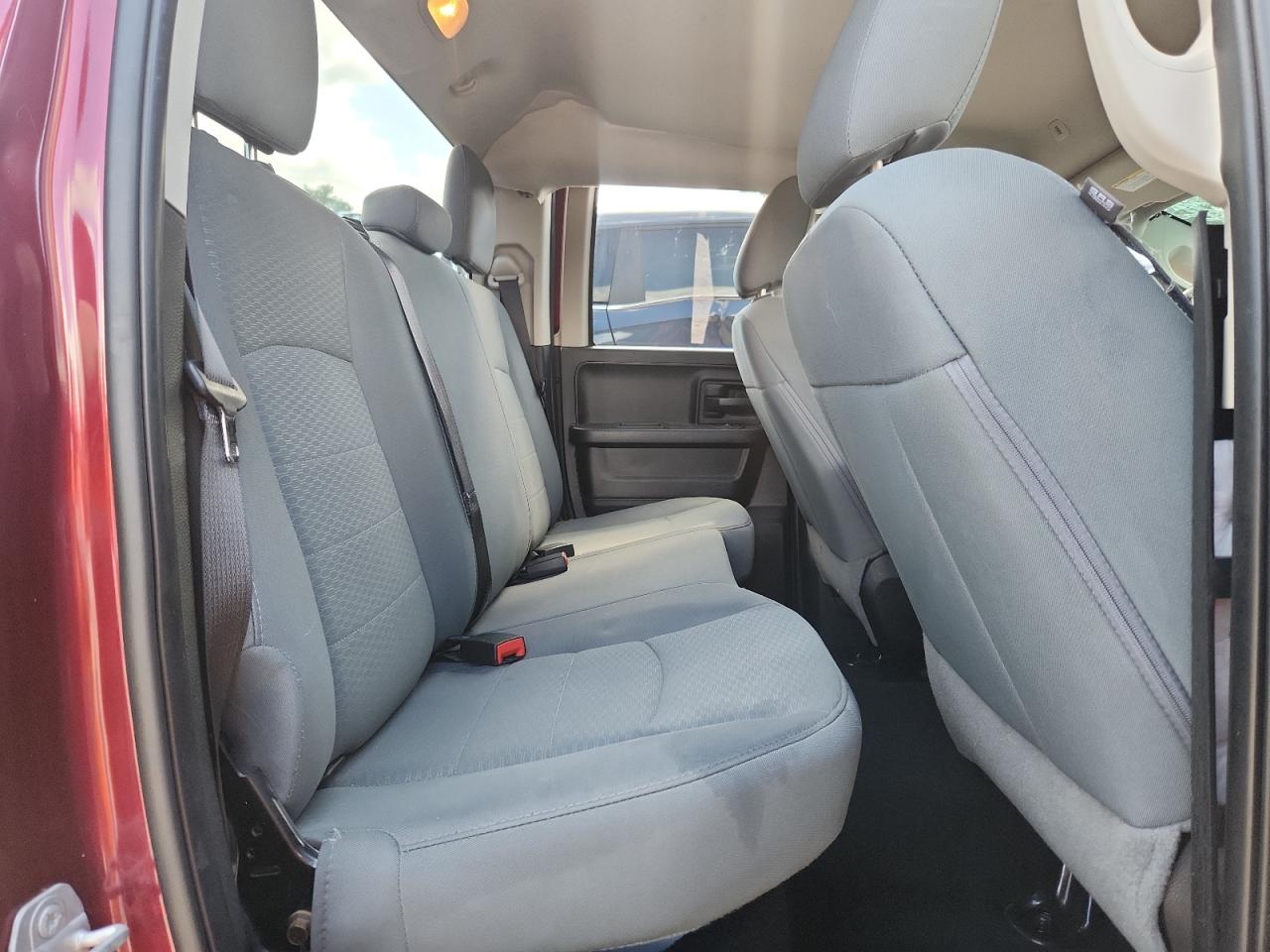 2018 Ram 1500 St VIN: 1C6RR7FT5JS178040 Lot: 82311505