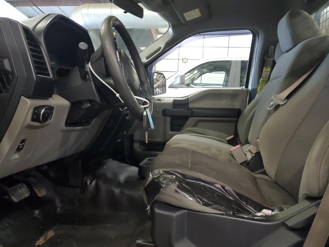 2016 Ford F150 VIN: 1FTMF1E8XGFA81195 Lot: 86632435