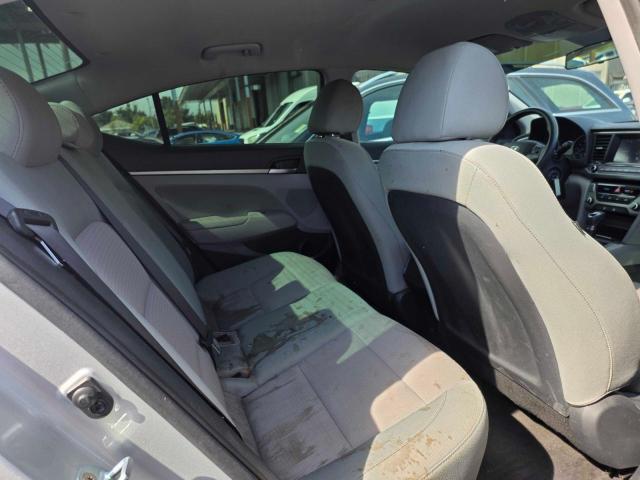 Седаны HYUNDAI ELANTRA 2017 Серебристый
