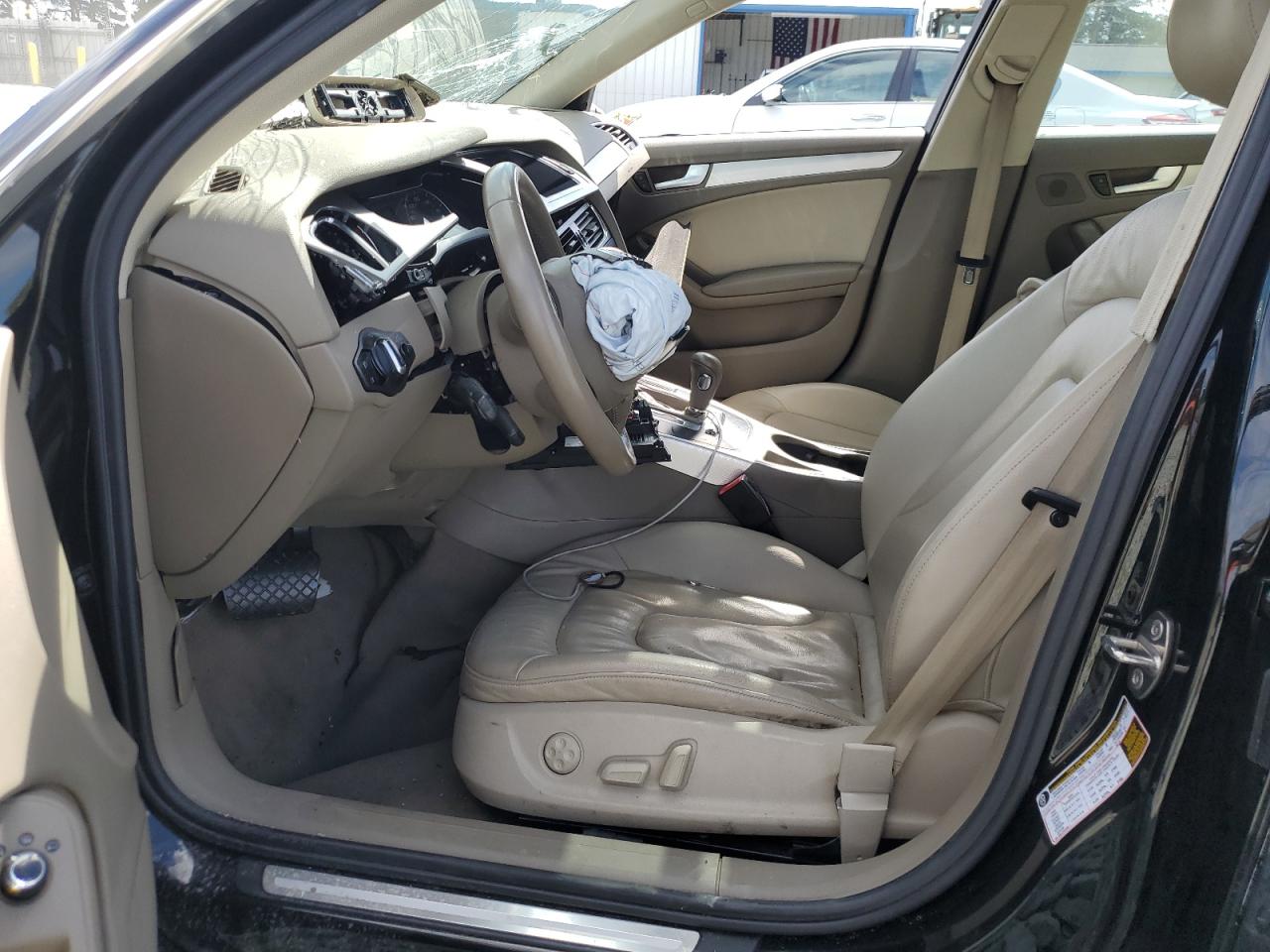 2010 Audi A4 Premium Plus VIN: WAUEFAFL2AN026077 Lot: 82185645