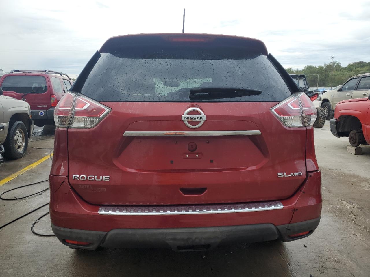 2015 Nissan Rogue S VIN: 5N1AT2MV2FC828552 Lot: 84772125