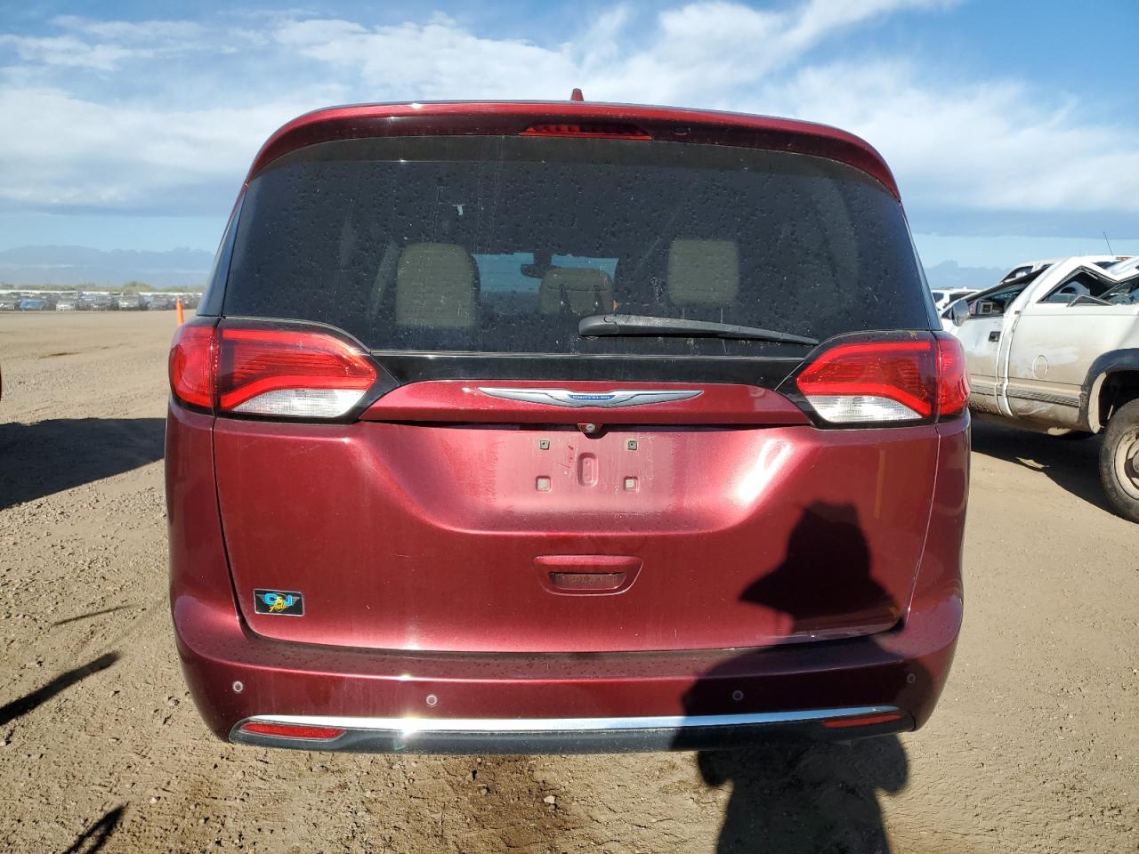 2018 Chrysler Pacifica Touring L VIN: 2C4RC1BG7JR174993 Lot: 84577385