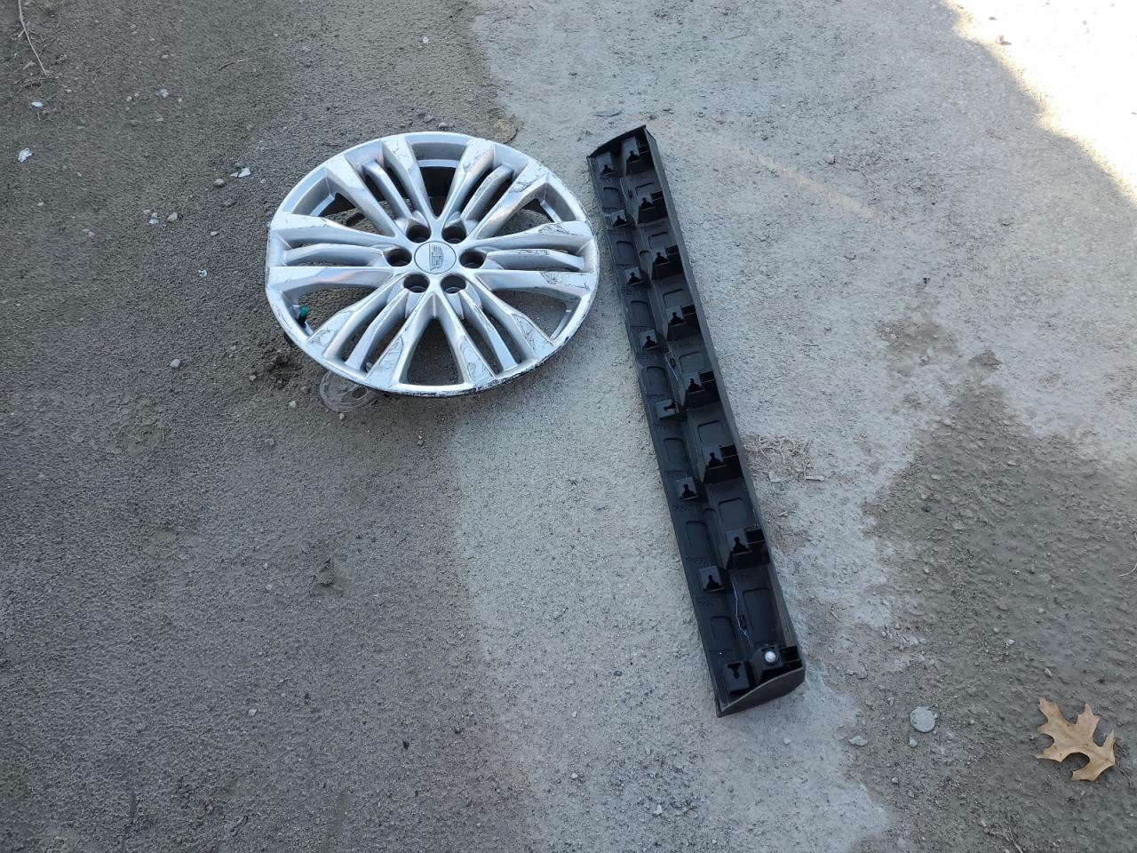 2017 Cadillac Xt5 Premium Luxury VIN: 1GYKNCRS8HZ301780 Lot: 82321295