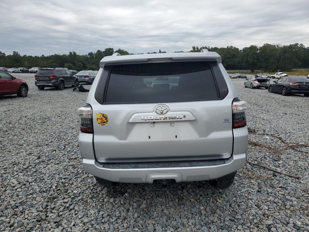 2015 Toyota 4Runner Sr5 VIN: JTEZU5JR2F5094458 Lot: 82358585