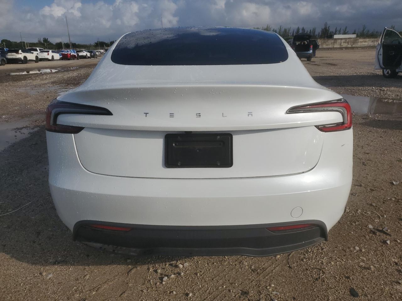 2024 Tesla Model 3 VIN: 5YJ3E1EA7RF858425 Lot: 89840835