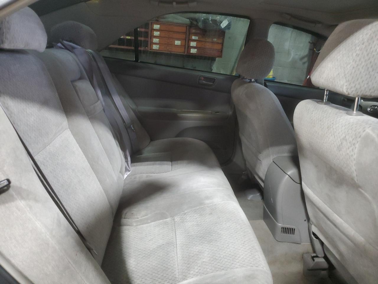 2003 Toyota Camry Le VIN: 4T1BF32K33U548784 Lot: 85709875