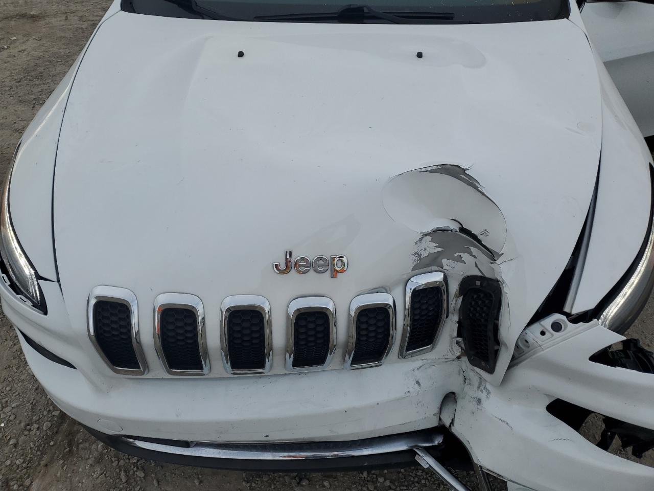 2018 Jeep Cherokee Limited VIN: 1C4PJLDB8JD561761 Lot: 82623455