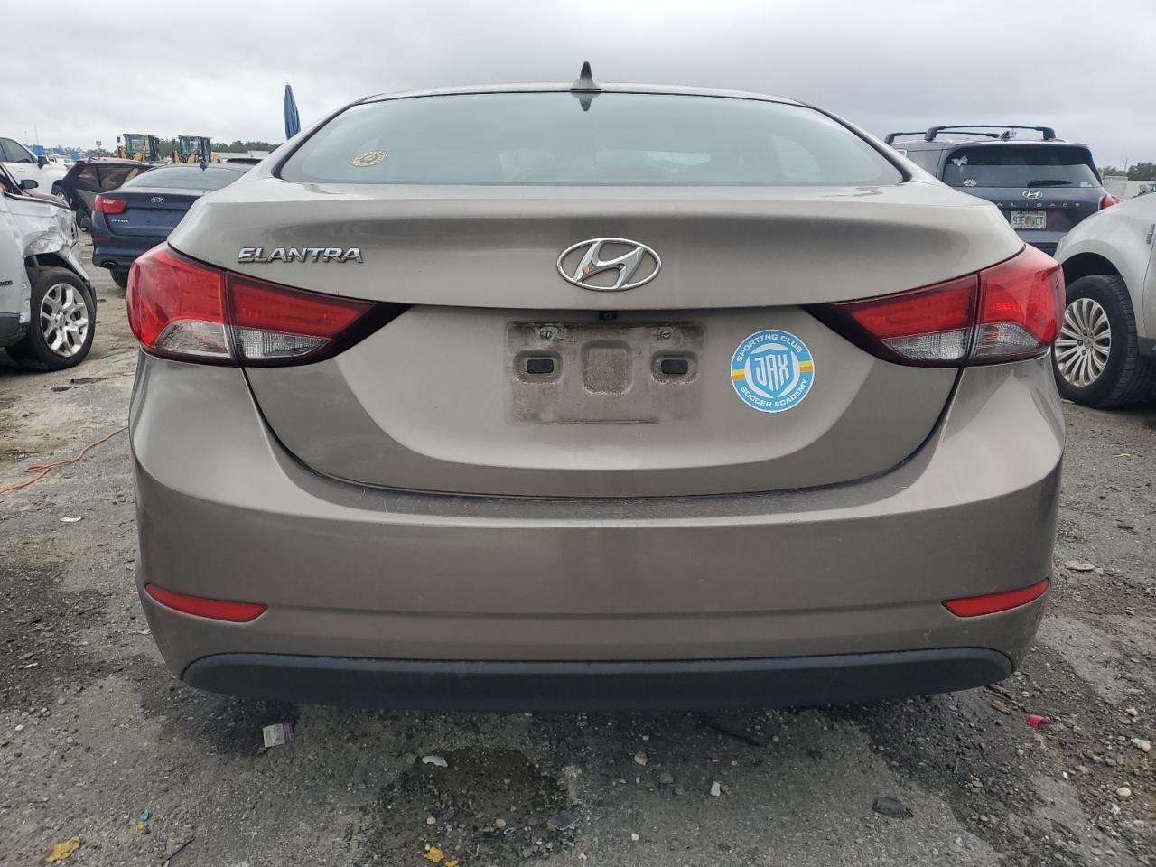 2015 Hyundai Elantra Se VIN: 5NPDH4AE8FH627665 Lot: 82387505