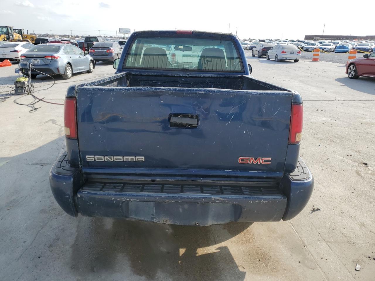 1999 GMC Sonoma VIN: 1GTCS1448X8532800 Lot: 89651935