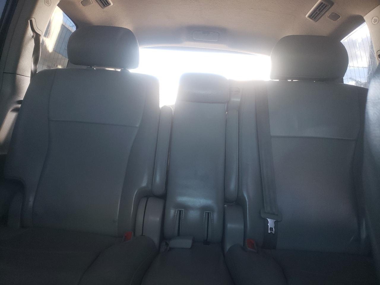 2012 Toyota Highlander Base VIN: 5TDZK3EH5CS072301 Lot: 85889875