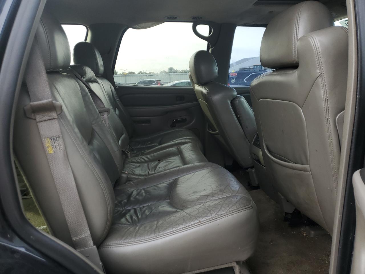 2004 GMC Yukon Denali VIN: 1GKEK63U64J313351 Lot: 82255735