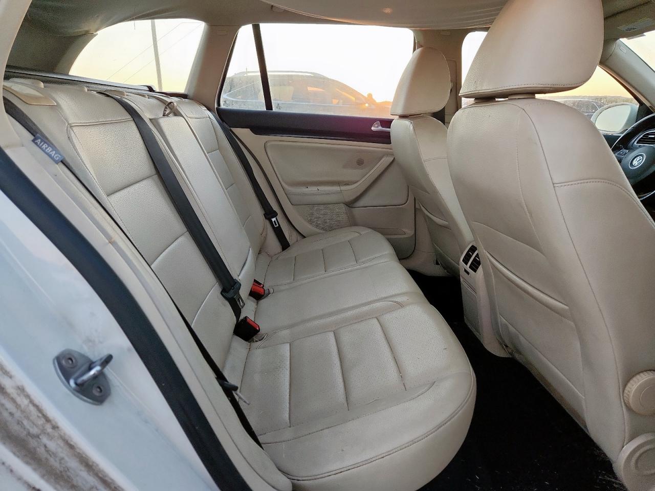 2010 Volkswagen Jetta Tdi VIN: 3VWTL8AJ6AM650182 Lot: 85563955