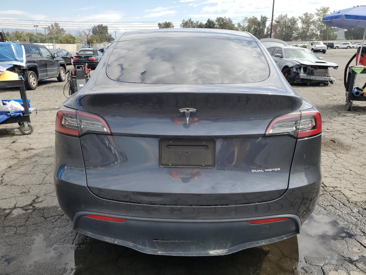 2022 Tesla Model Y VIN: 7SAYGAEEXNF402192 Lot: 82283335
