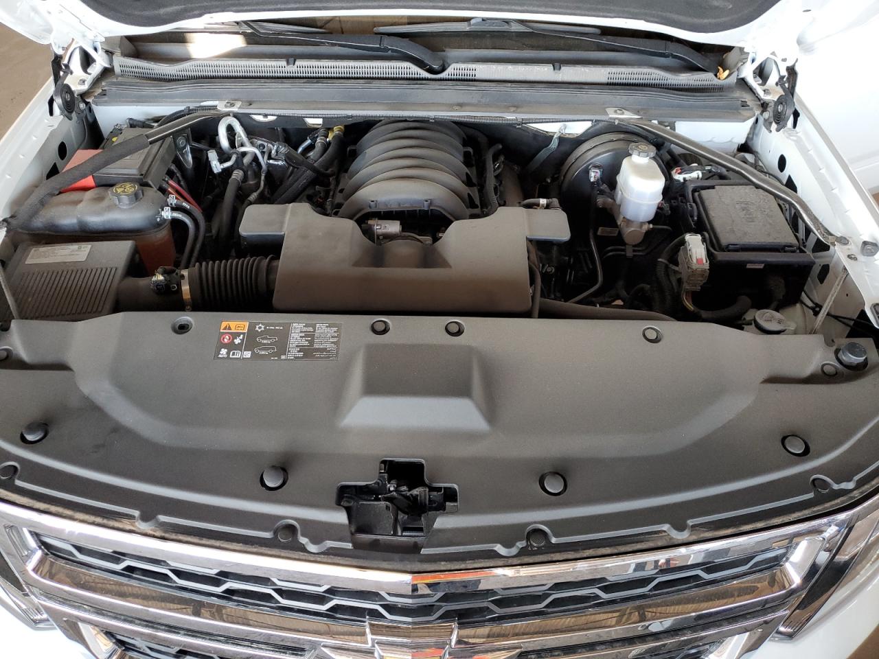 2019 Chevrolet Suburban C1500 Lt VIN: 1GNSCHKC2KR361855 Lot: 84461665