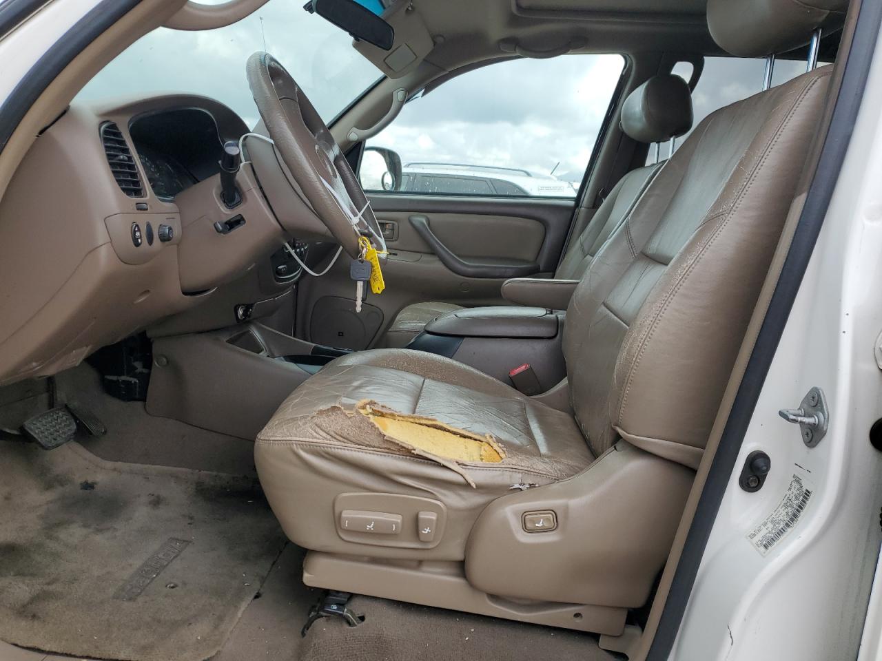 2002 Toyota Sequoia Sr5 VIN: 5TDZT34AX2S075047 Lot: 82404895