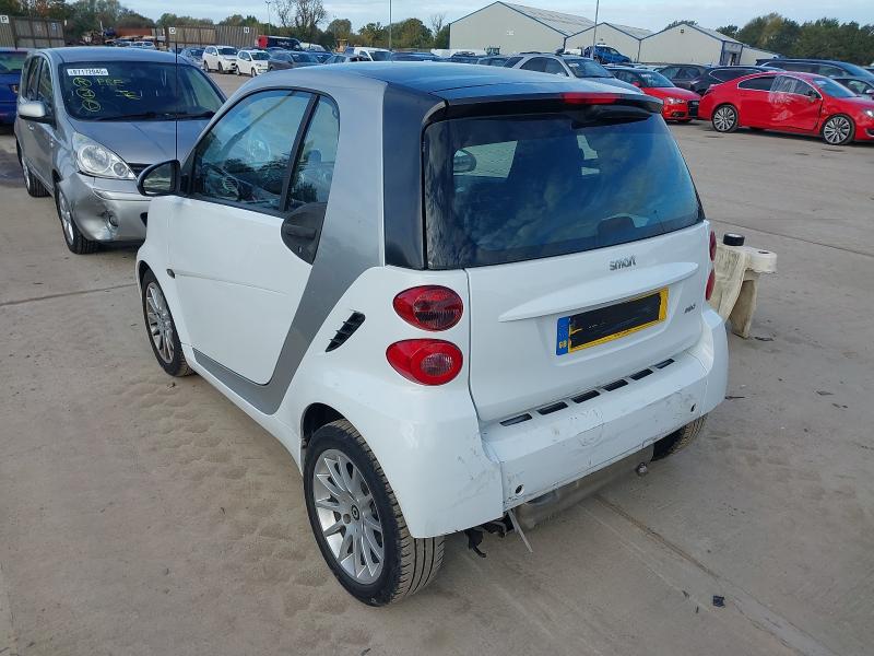 2011 SMART FORTWO COUPE PASSION MHD 2DR SOFTOUCH AUTO [2010]