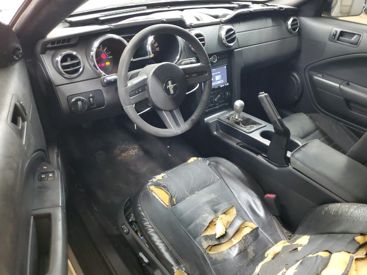 2005 Ford Mustang Gt VIN: 1ZVFT82H255150086 Lot: 89885775