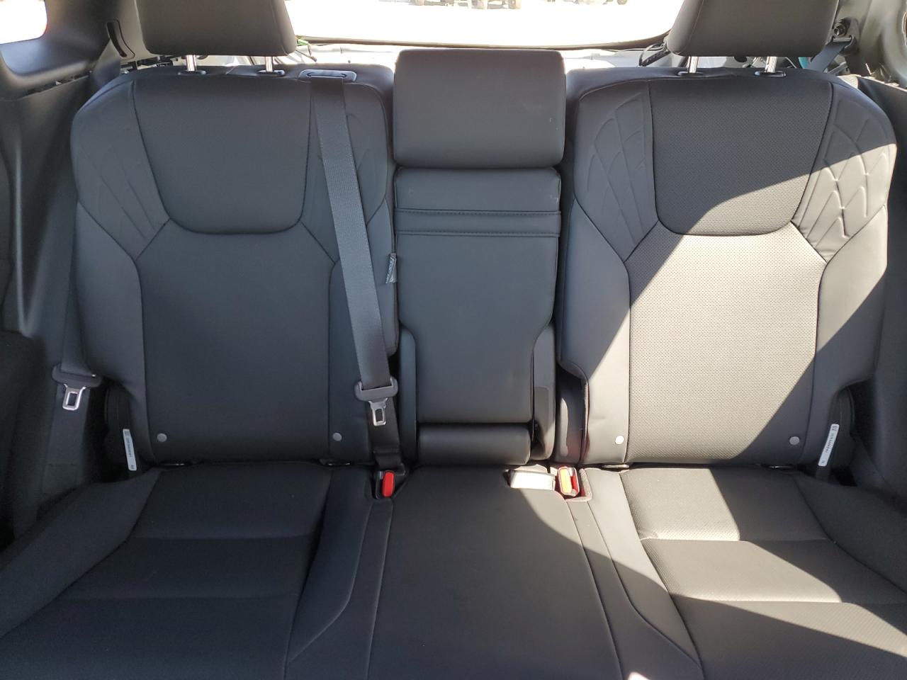 2024 Lexus Rx 350 Base VIN: 2T2BAMBA8RC040098 Lot: 84560125