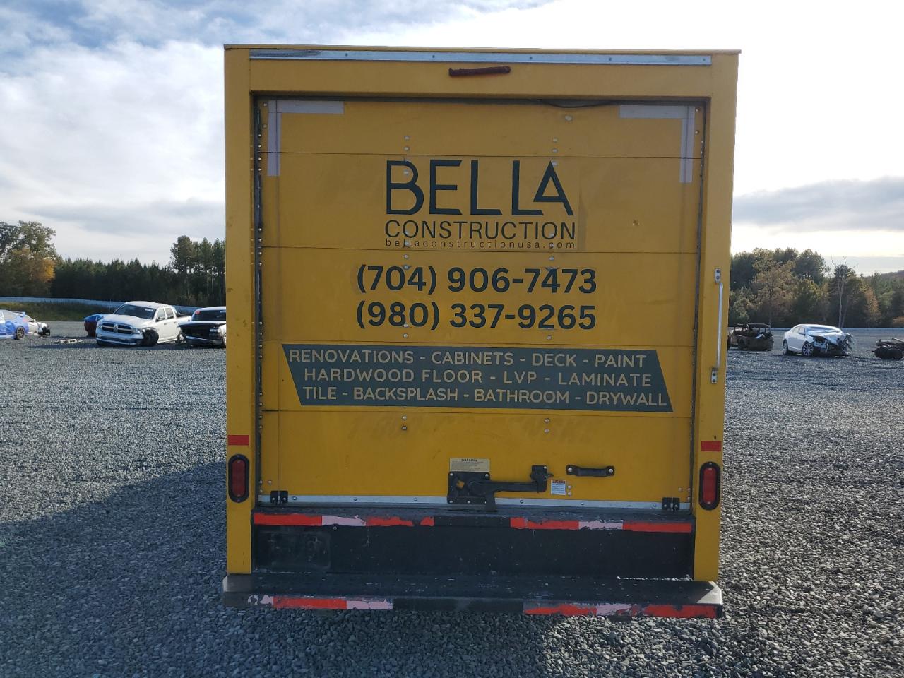 2017 GMC Savana Cutaway G3500 VIN: 1GD07RFF9H1902482 Lot: 82618735