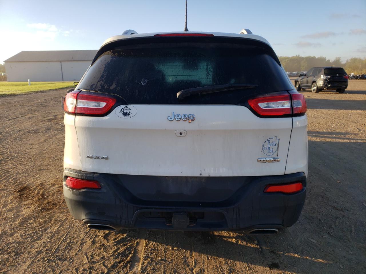 2016 Jeep Cherokee Latitude VIN: 1C4PJMCSXGW182863 Lot: 86530065