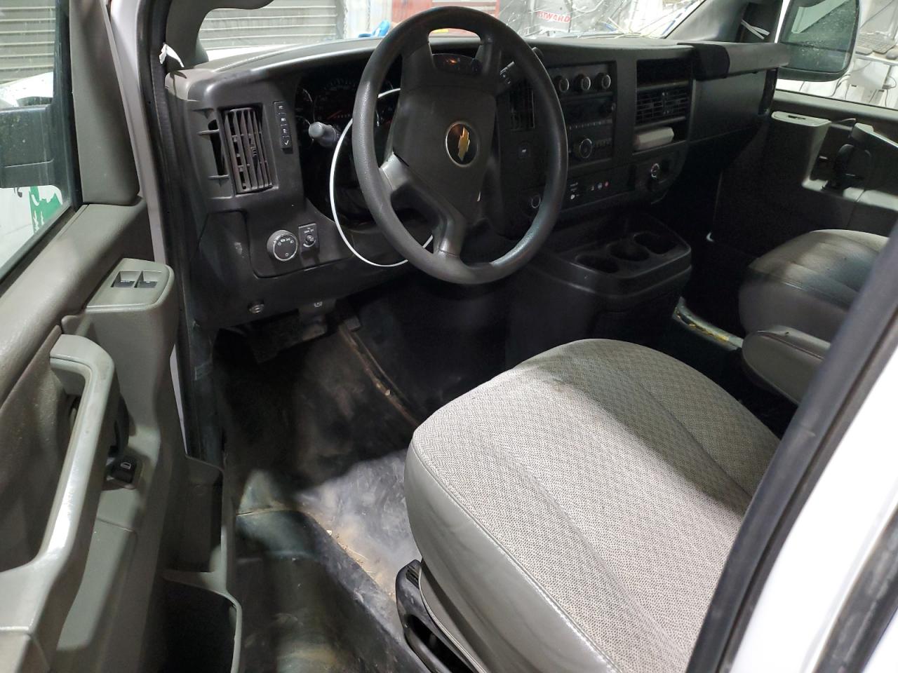 2019 Chevrolet Express G2500 VIN: 1GCWGAFG8K1288279 Lot: 85530085