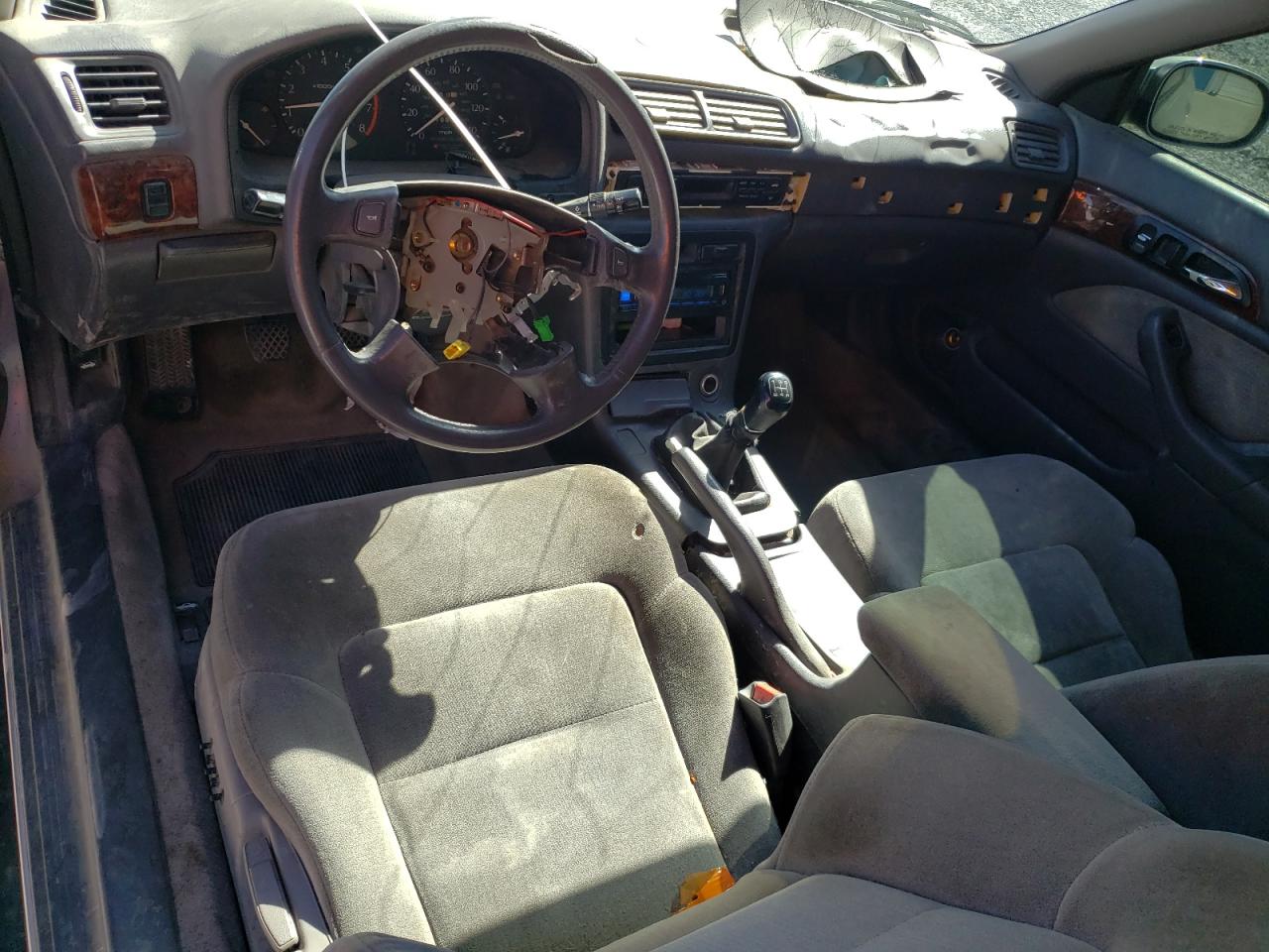 1997 Acura 2.2Cl VIN: 19UYA114XVL001588 Lot: 86186785