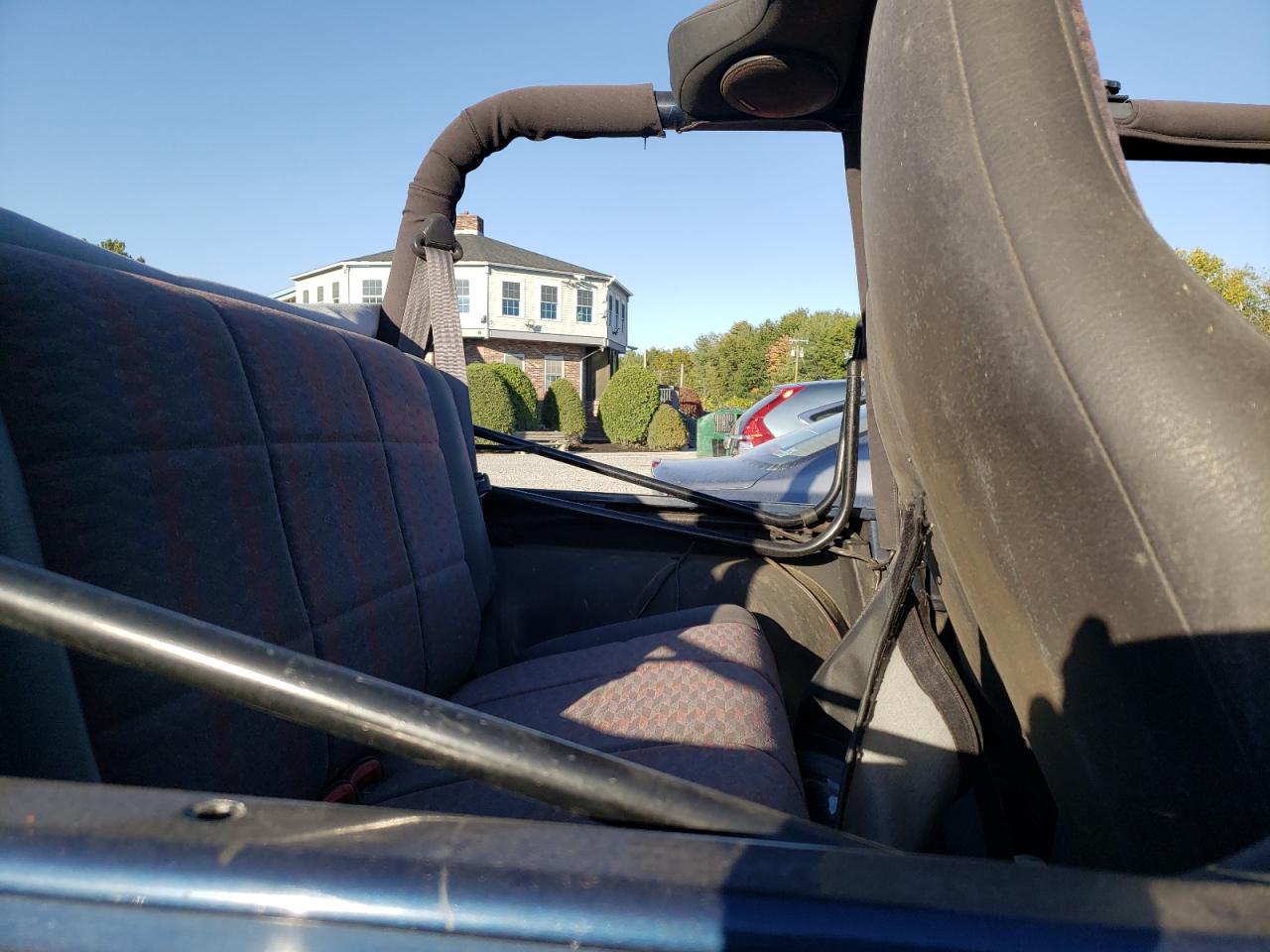 2000 Jeep Wrangler / Tj Sport VIN: 1J4FA49S2YP720061 Lot: 85644025