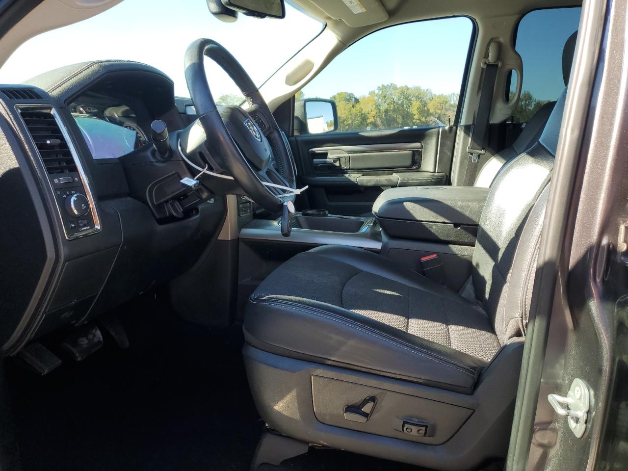 2018 Ram 1500 Sport VIN: 1C6RR7MM6JS339670 Lot: 87365995