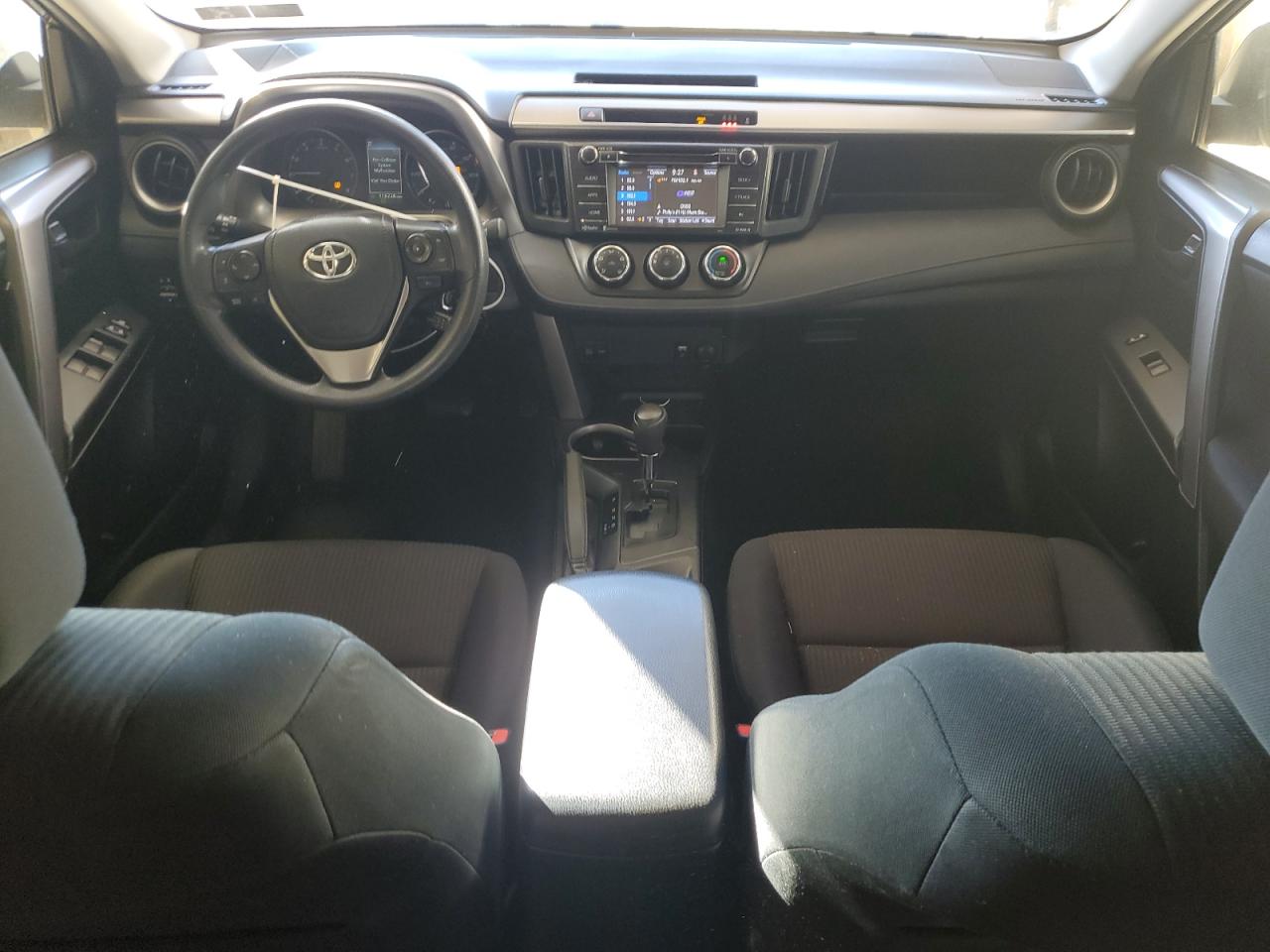 2017 Toyota Rav4 Le VIN: JTMBFREV6HJ162785 Lot: 84952475