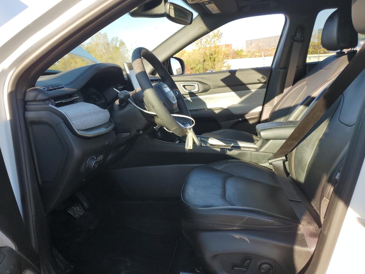 2023 Jeep Compass Latitude Lux VIN: 3C4NJDFNXPT538747 Lot: 82298075