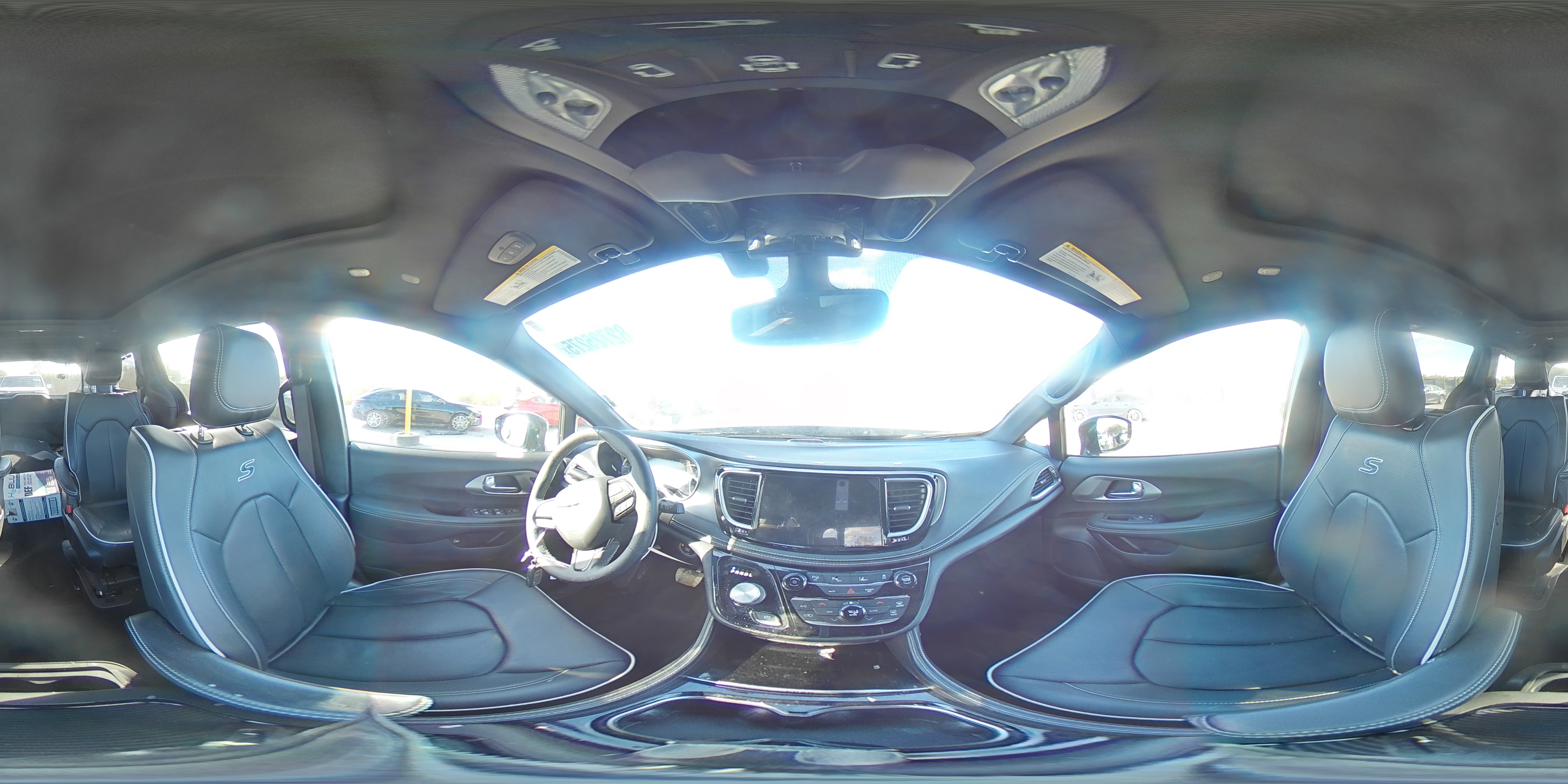 2022 Chrysler Pacifica Hybrid Limited VIN: 2C4RC1S73NR101822 Lot: 82725275