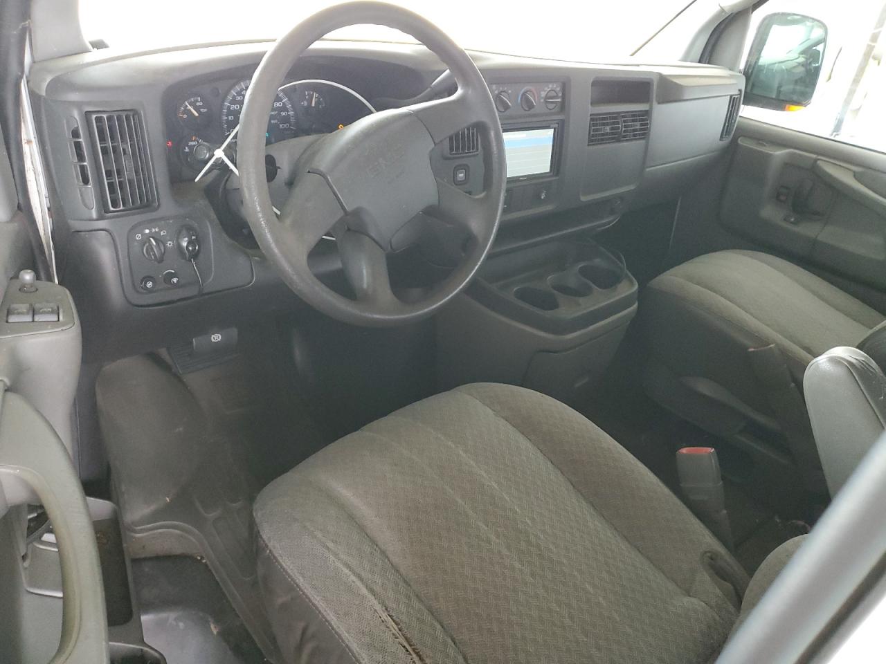 2004 GMC Savana G3500 VIN: 1GJHG39U041153377 Lot: 85652205