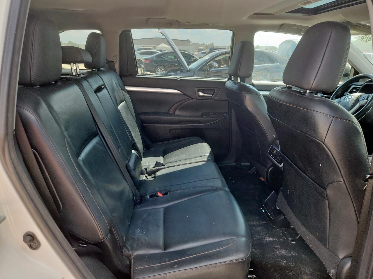 2015 Toyota Highlander Xle VIN: 5TDKKRFH2FS054796 Lot: 85516905