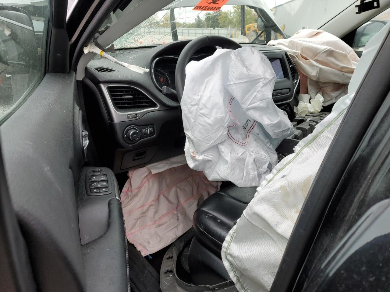 2020 Jeep Cherokee Latitude Plus VIN: 1C4PJMLB6LD651825 Lot: 87383785