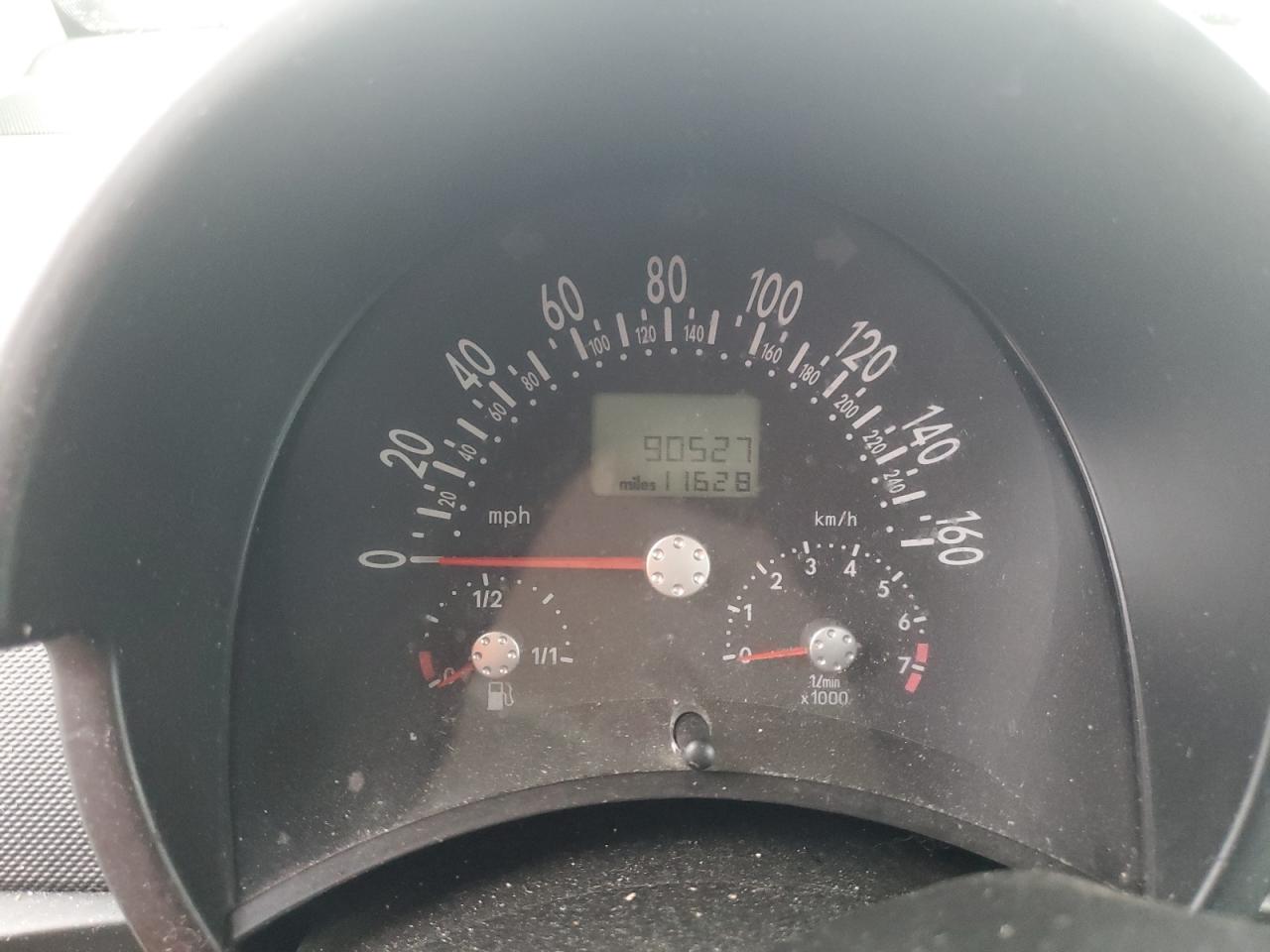 2004 Volkswagen New Beetle Gls VIN: 3VWCD31Y14M344928 Lot: 82244475