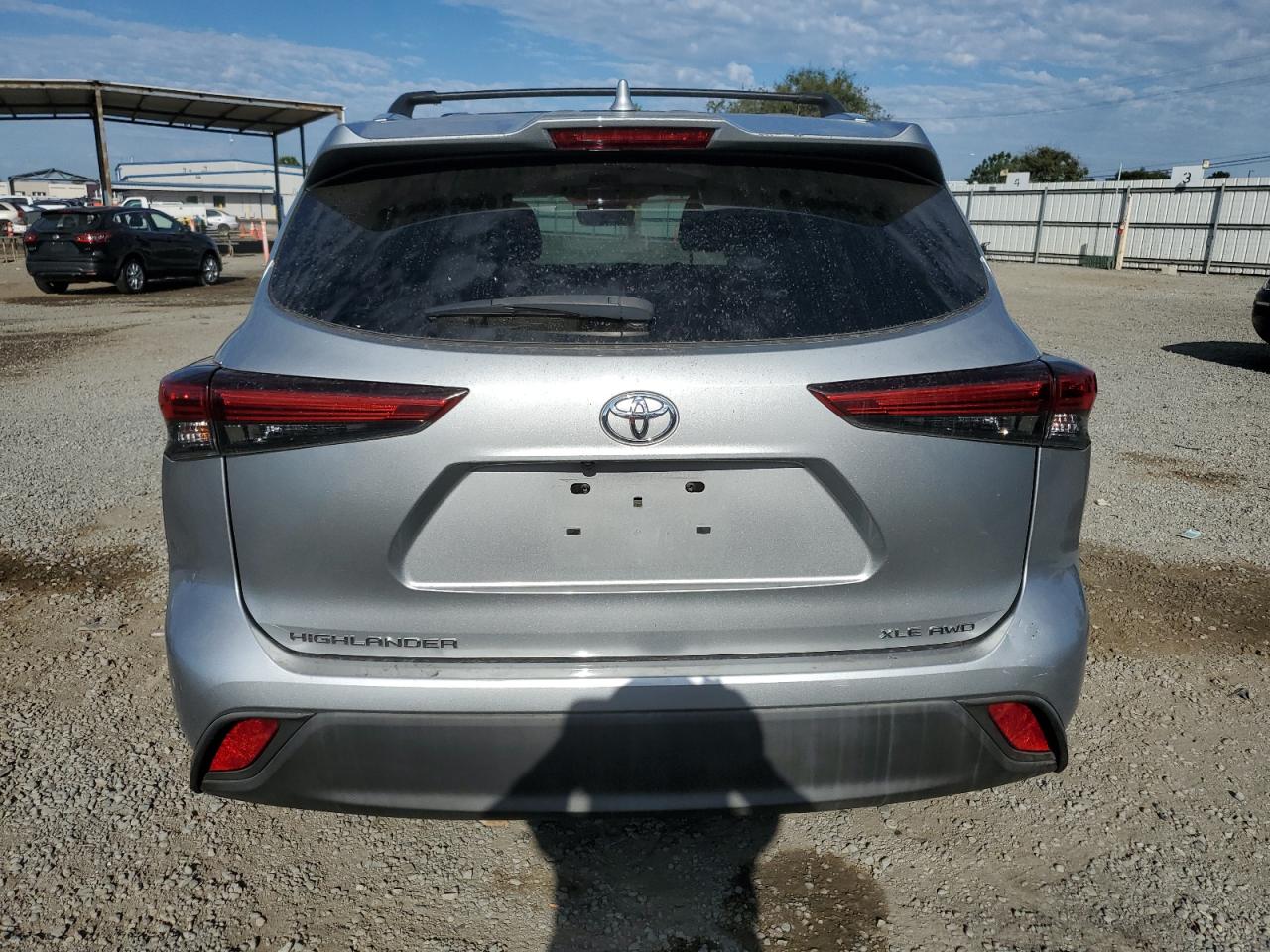 2020 Toyota Highlander Xle VIN: 5TDGZRBH3LS018201 Lot: 85008145