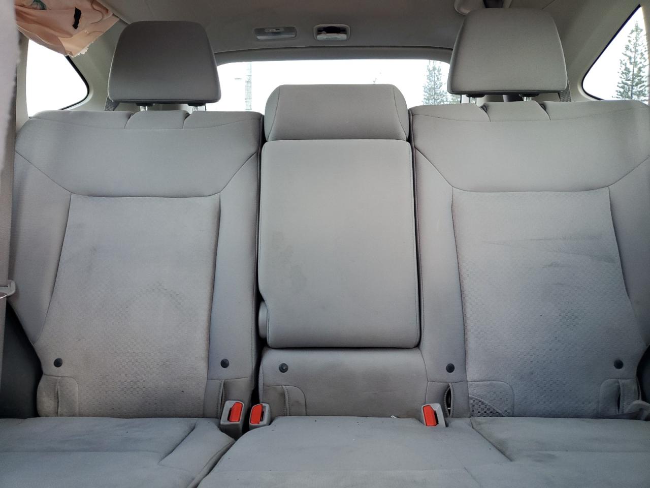 2015 Honda Cr-V Lx VIN: 2HKRM3H38FH525699 Lot: 85870975