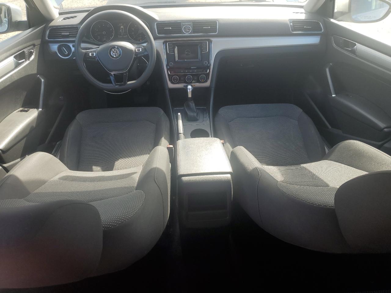 2017 Volkswagen Passat S VIN: 1VWAT7A31HC004580 Lot: 84736055