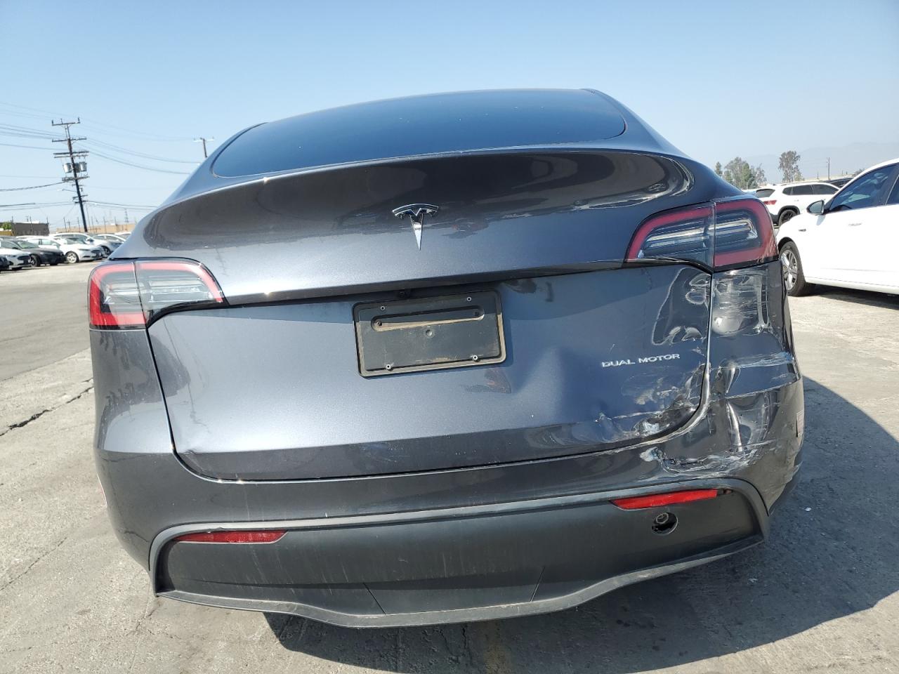 2023 Tesla Model Y VIN: 7SAYGDEE6PF850627 Lot: 82781205