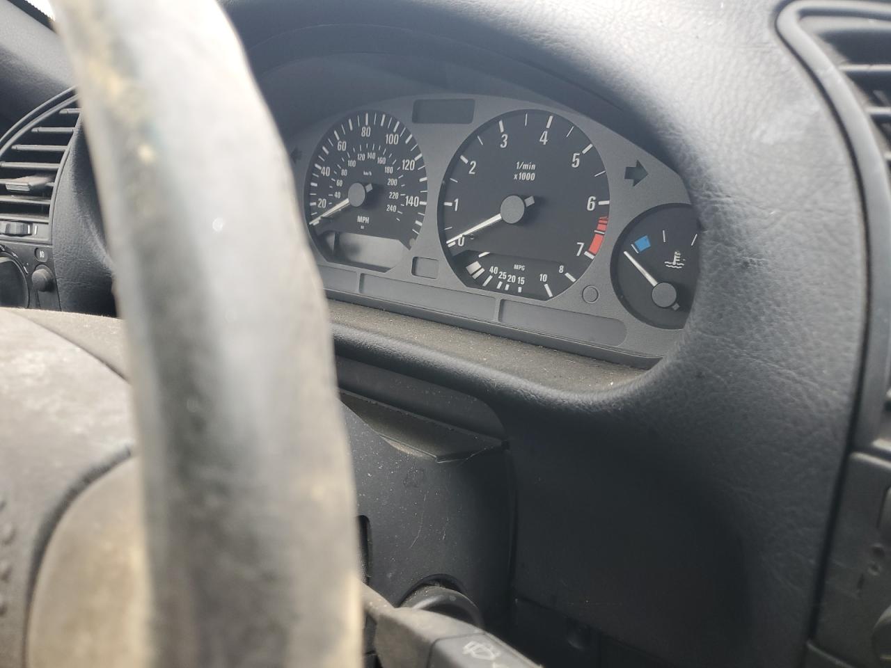 1995 BMW 325 Ic Automatic VIN: WBABJ6328SJD44422 Lot: 84962035