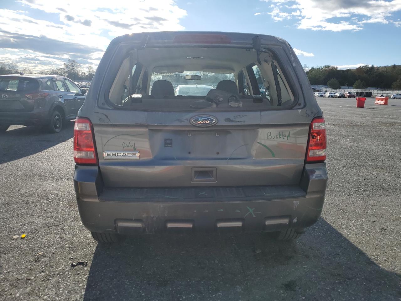 2012 Ford Escape Xls VIN: 1FMCU0C73CKB38324 Lot: 86235615