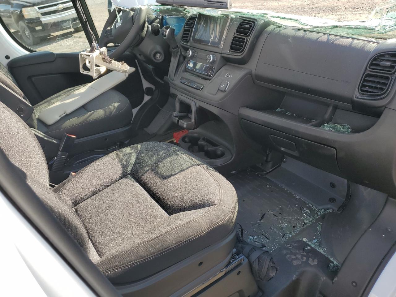 2025 Ram Promaster 2500 2500 High VIN: 3C6LRVDG5SE552246 Lot: 84256945