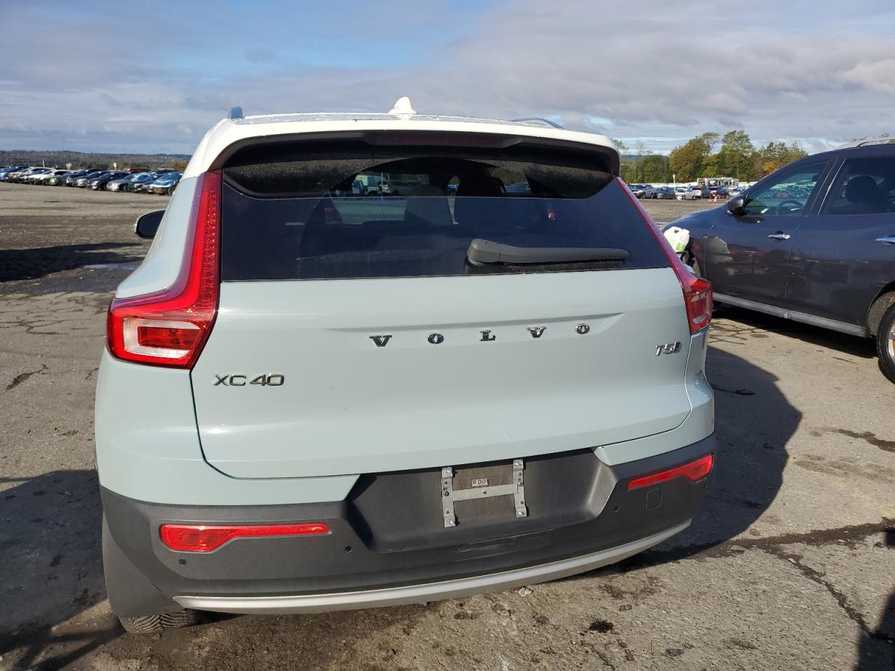 2019 Volvo Xc40 T5 Momentum VIN: YV4162UK1K2132831 Lot: 86248945