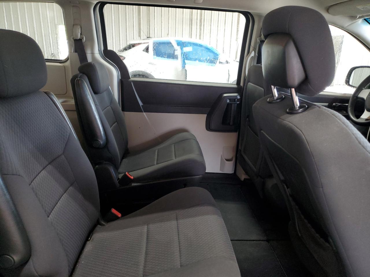 2010 Dodge Grand Caravan Se VIN: 2D4RN4DE7AR350130 Lot: 85701895