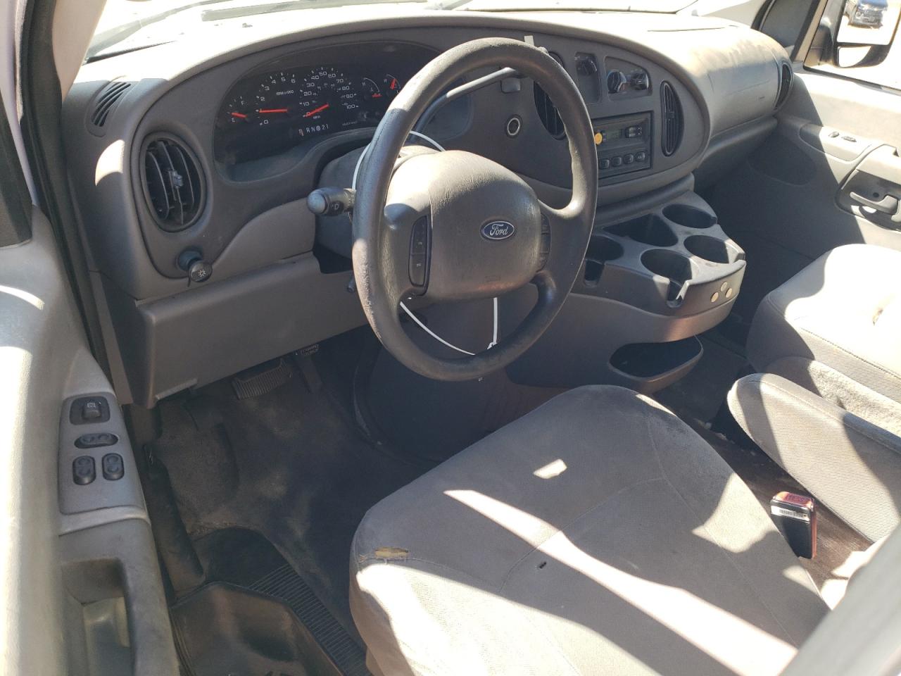 2007 Ford Econoline E250 Van VIN: 1FTNE24W37DA44739 Lot: 81894005