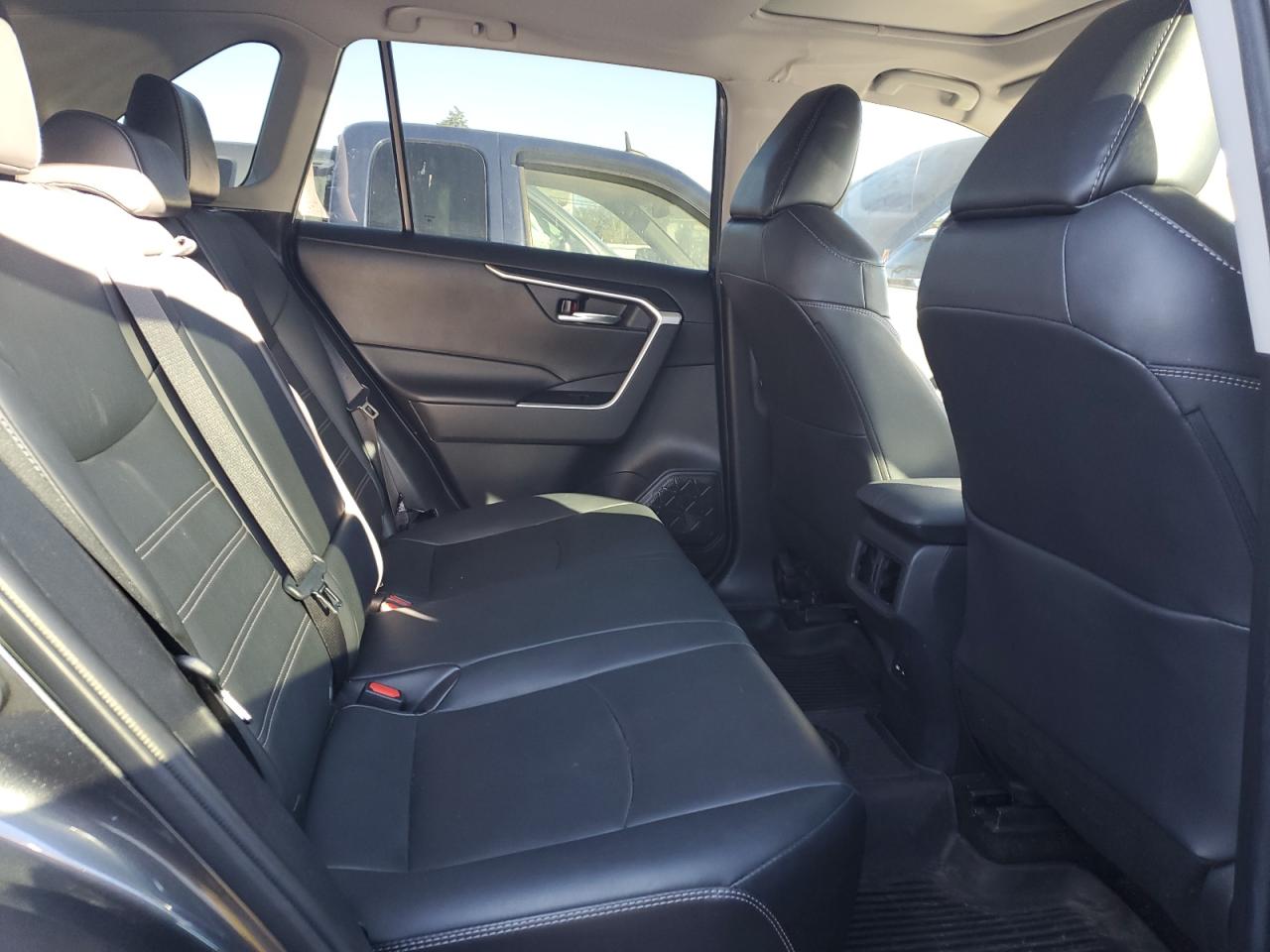 2021 Toyota Rav4 Xle Premium VIN: 2T3A1RFV4MC184144 Lot: 86829615