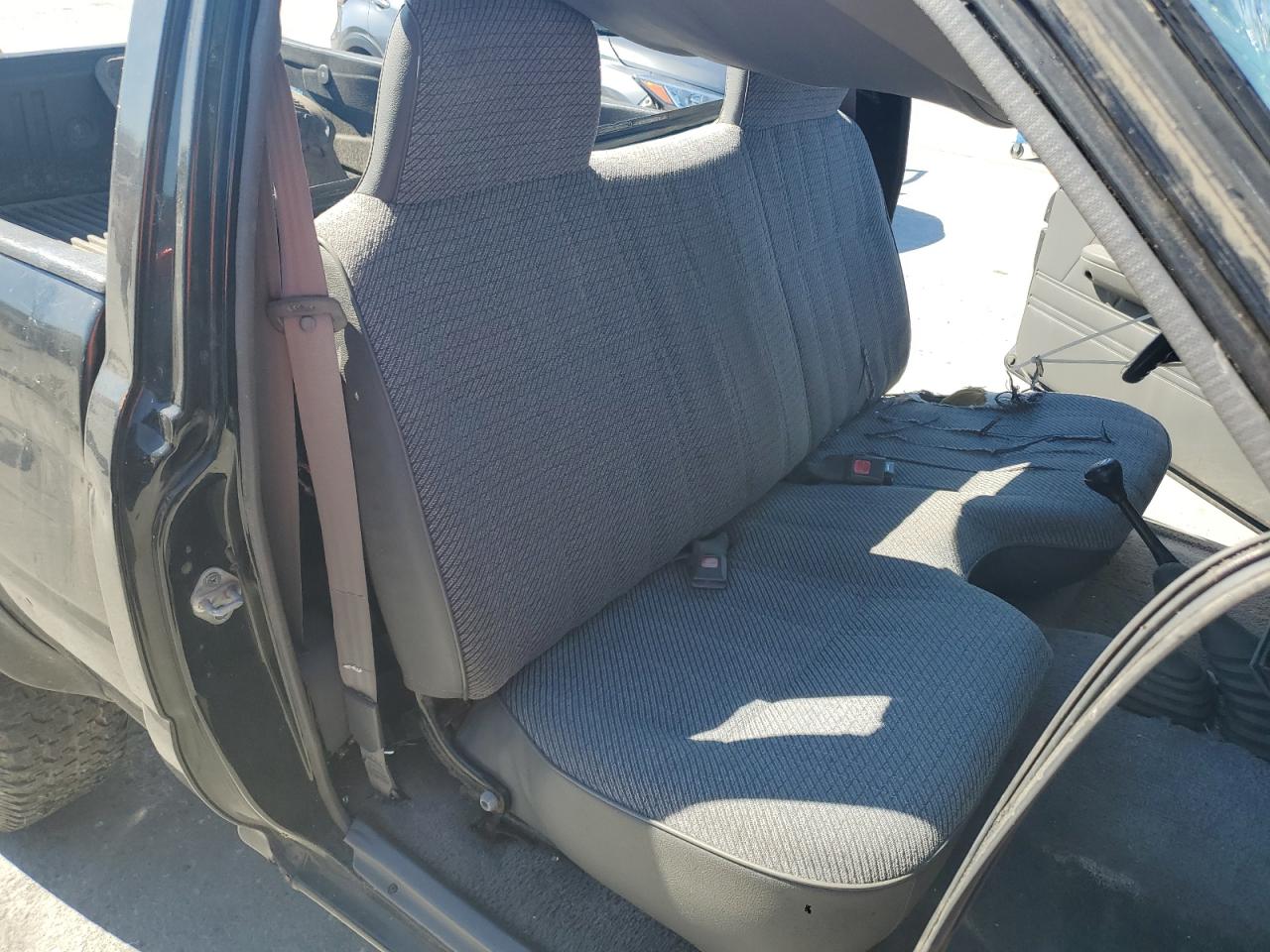 1993 Toyota Pickup 1/2 Ton Short Wheelbase VIN: JT4RN01P5P7062080 Lot: 86126965